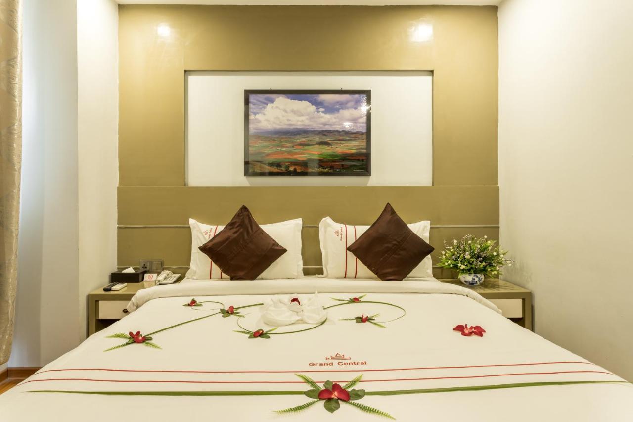 Grand Central Hotel Mandalay Extérieur photo